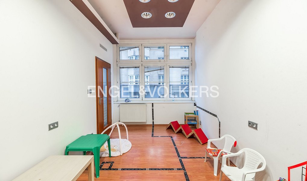 Pronájem obchodních prostor 130 m², Praha – náhled fotky 8