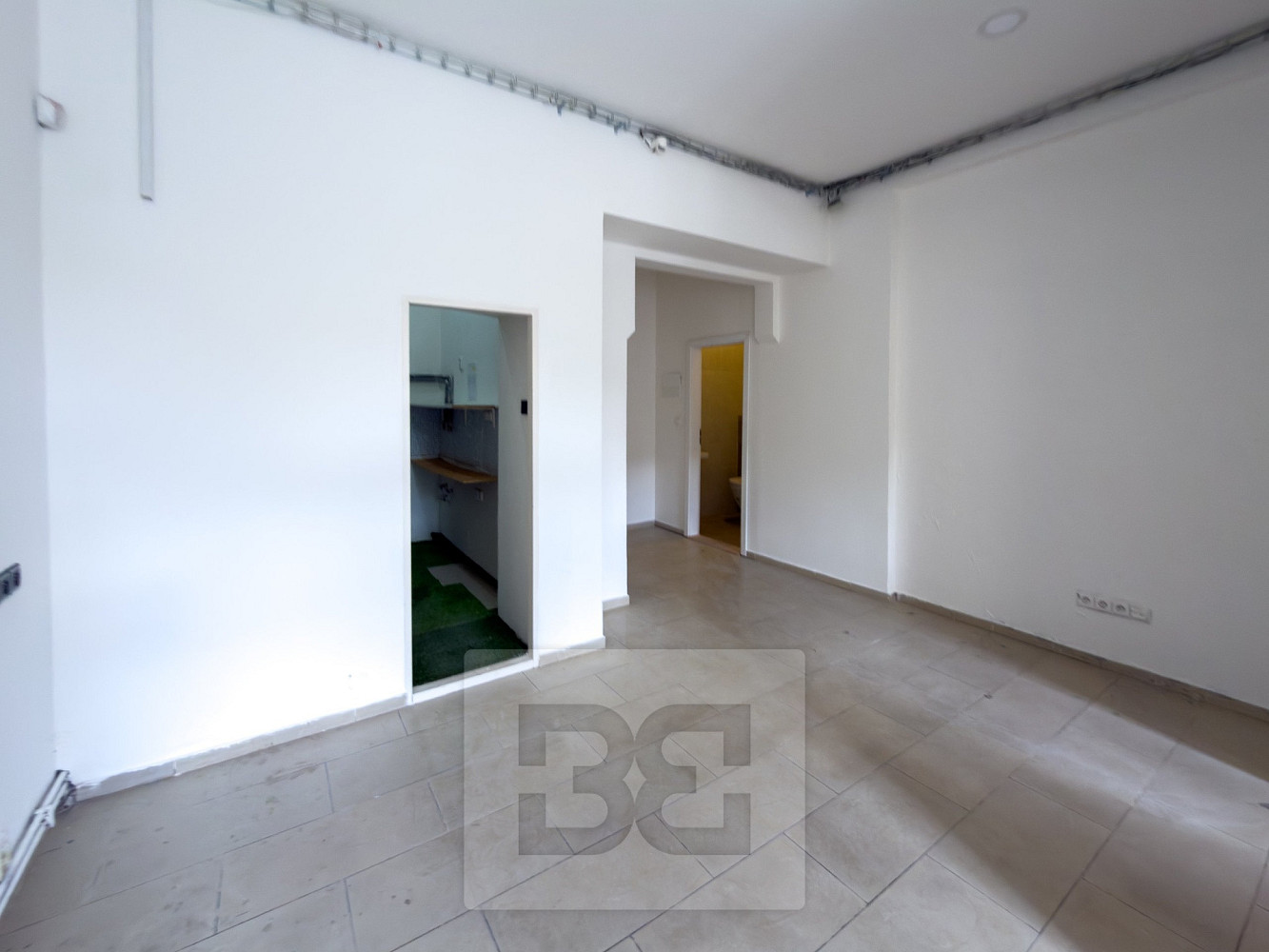 Pronájem kanceláře 37 m² – fotografie 4