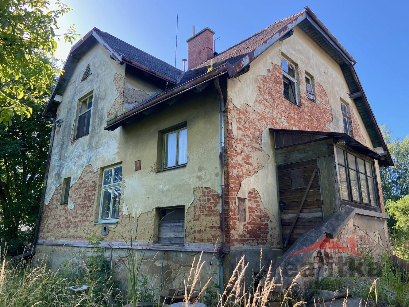 Prodej domu 131 m² s pozemkem 1 040 m² – fotografie 2