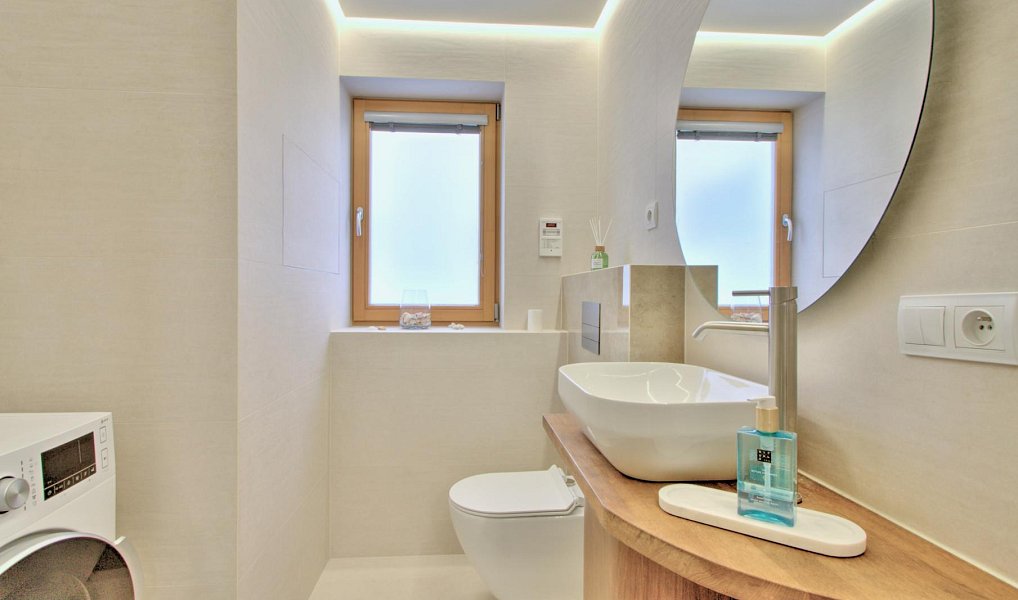 Pronájem bytu 1+kk 43 m², Dobřichovice – náhled fotky 2