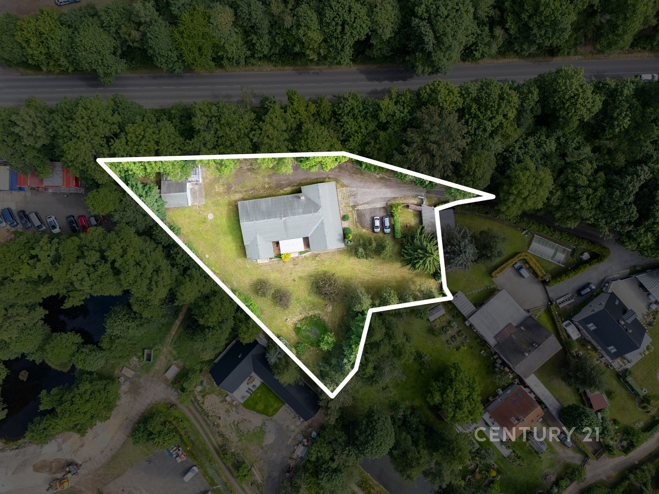 Prodej domu 273 m² s pozemkem 3 348 m² – fotografie 2