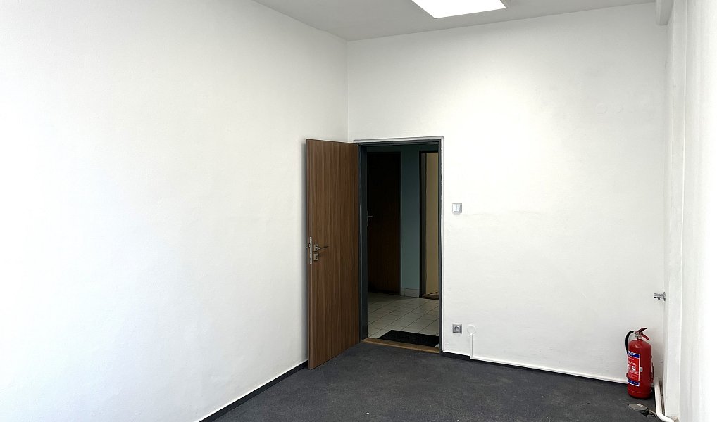 Prodej kanceláře 25 m², Praha – náhled fotky 2
