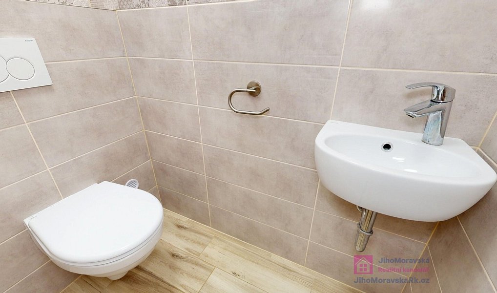 Prodej bytu 3+kk 141 m², Břeclav – náhled fotky 8
