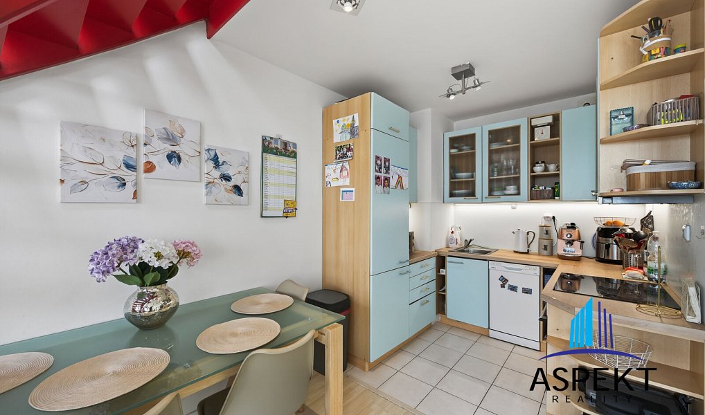 Prodej bytu 4+kk 94 m², Praha – náhled fotky 2