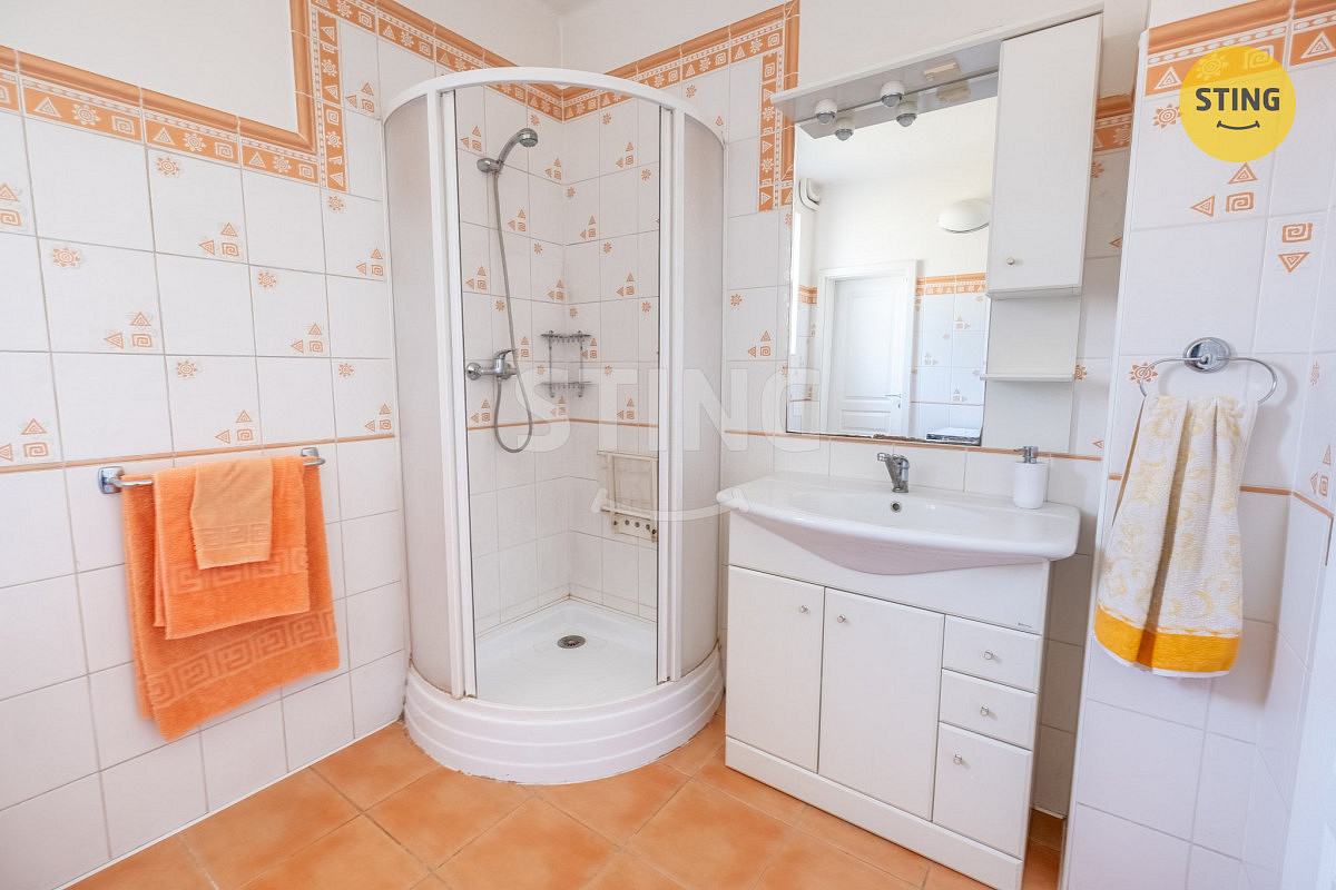 Prodej domu 192 m² s pozemkem 602 m² – fotografie 4