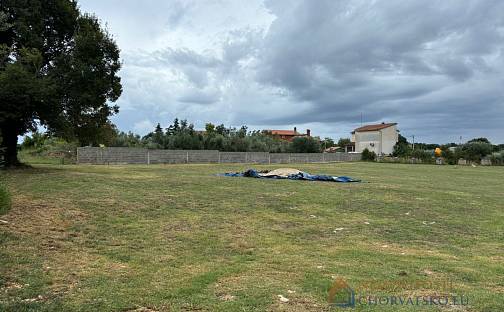 Prodej stavebního pozemku 4 911 m², Ližnjan, Chorvatsko