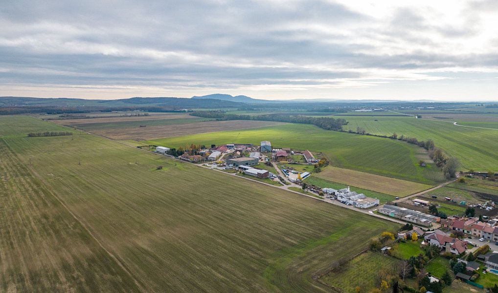 Prodej stavebního pozemku 3 803 m², Přísnotice – náhled fotky 9