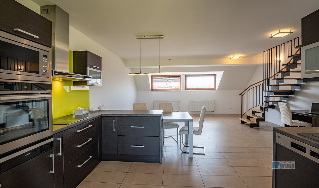 Prodej bytu 3+kk 300 m², Veleň – náhled fotky 10