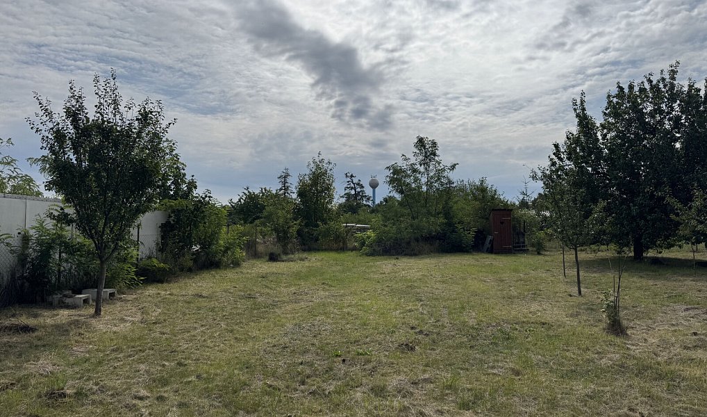Prodej zahrady 1 171 m², Valtice – náhled fotky 2