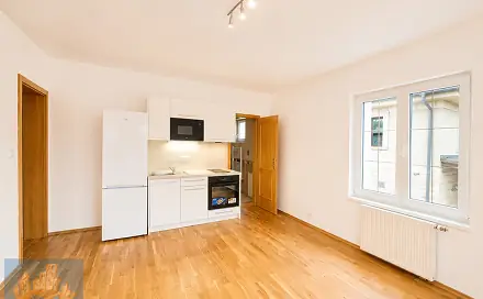 Pronájem bytu 1+kk 24 m², Ke strži, Praha 6 - Nebušice