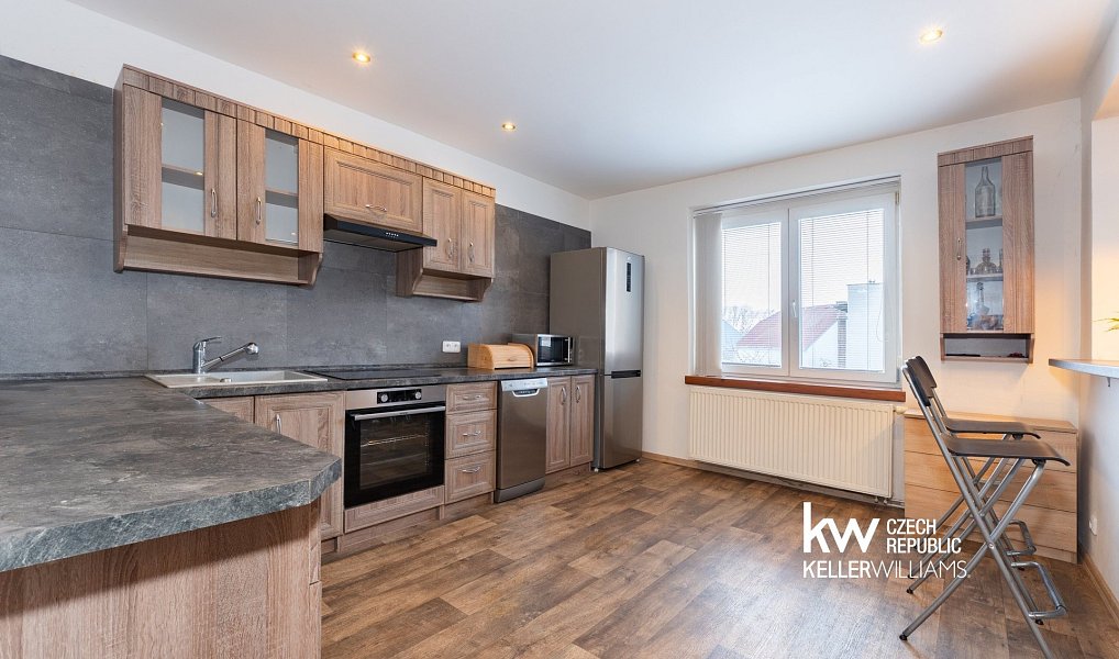 Prodej domu 176 m² s pozemkem 469 m², Dubí – náhled fotky 31
