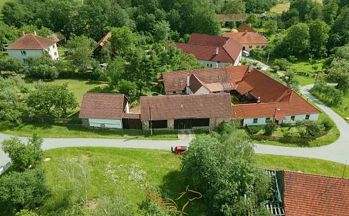 Prodej domu 350 m² s pozemkem 1 993 m², Ruda - Lhotka, okres Žďár nad Sázavou