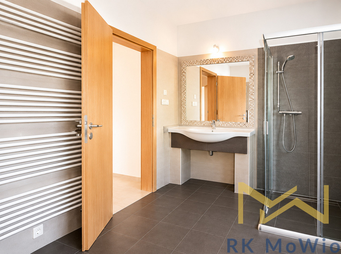 Pronájem domu 350 m² s pozemkem 226 m² — photo 5