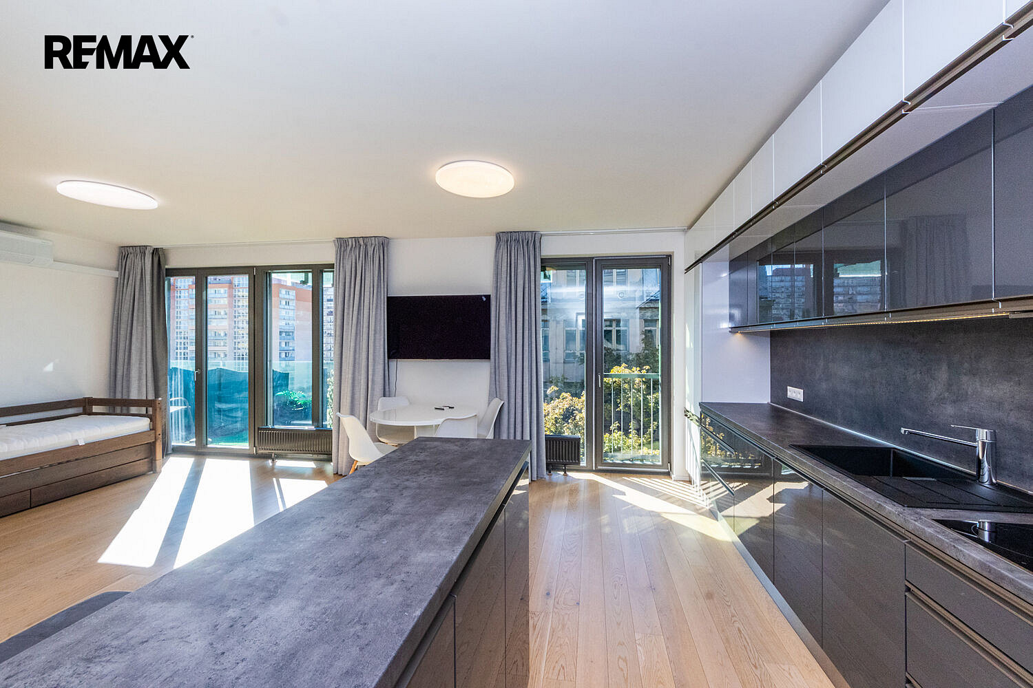 Pronájem bytu 2+kk 66 m²