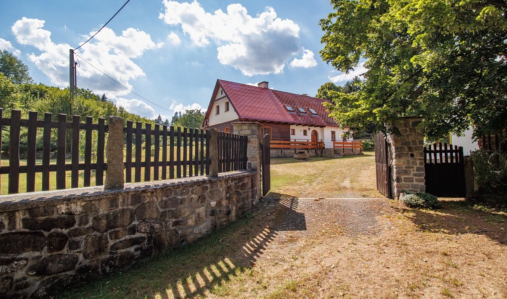 Prodej chaty/chalupy 152 m² s pozemkem 4 929 m², Kolinec – náhled fotky 45