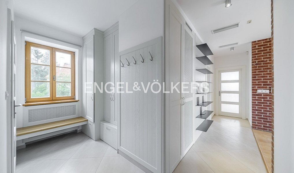 Pronájem bytu 4+kk 202 m², Praha – náhled fotky 12