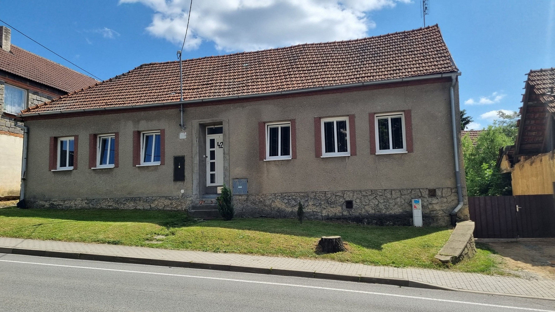 Prodej domu 200 m² s pozemkem 1 325 m²