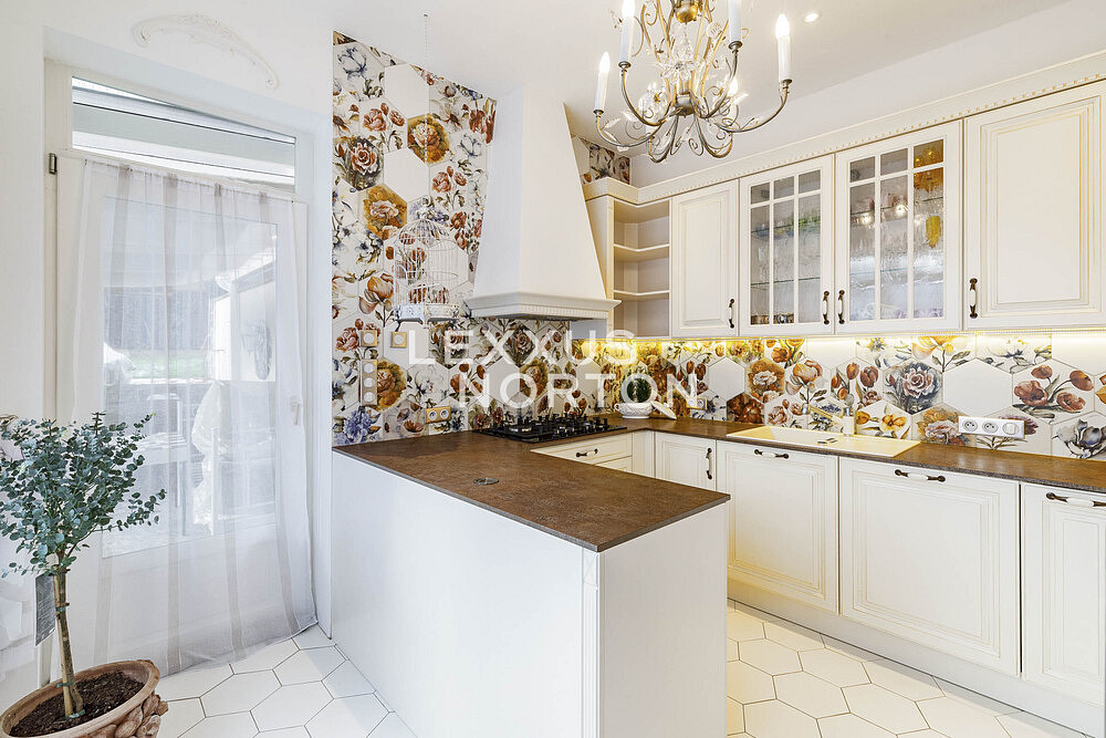 Prodej domu 289 m² s pozemkem 365 m² – pohled 5