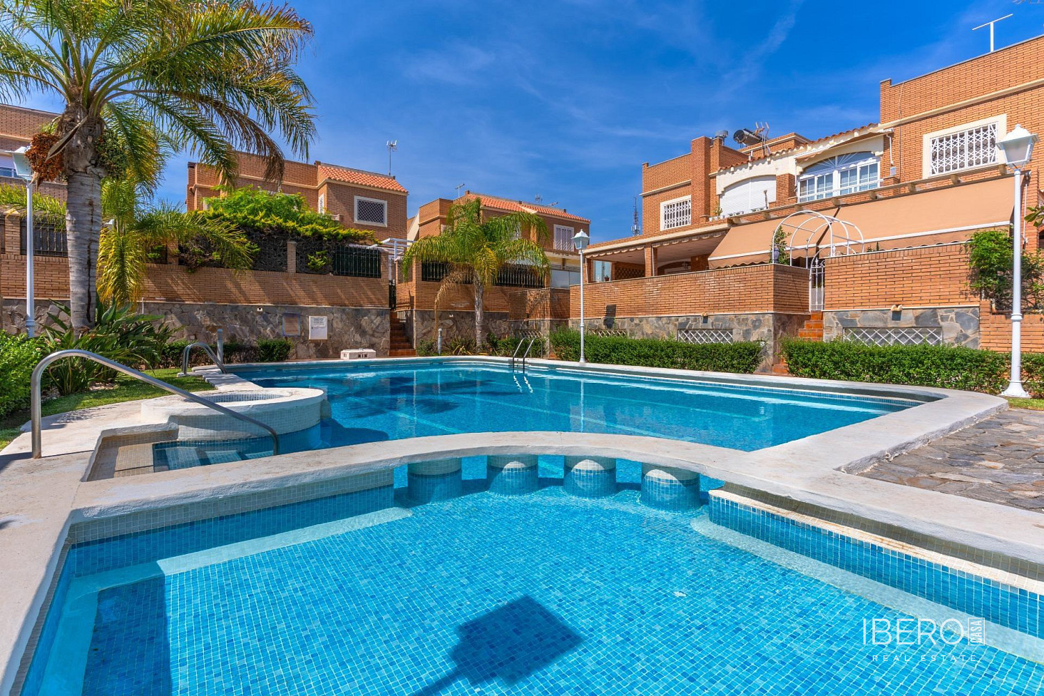 Piso 5+kk – Almería, Barrio Araceli, San Luis - Vista 2