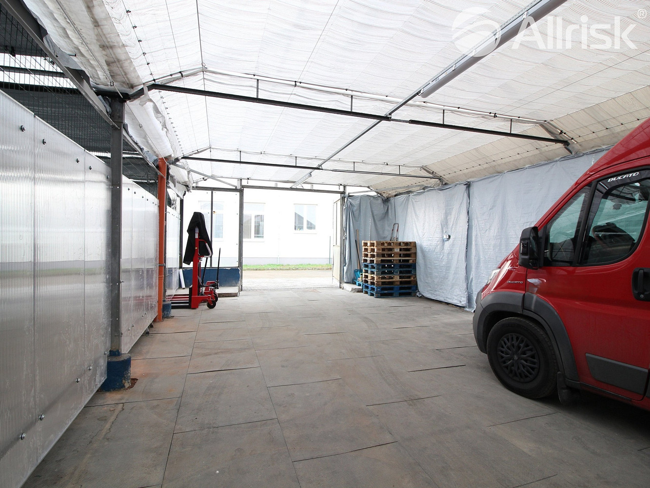 Pronájem skladovacích prostor 75 m² — photo 3