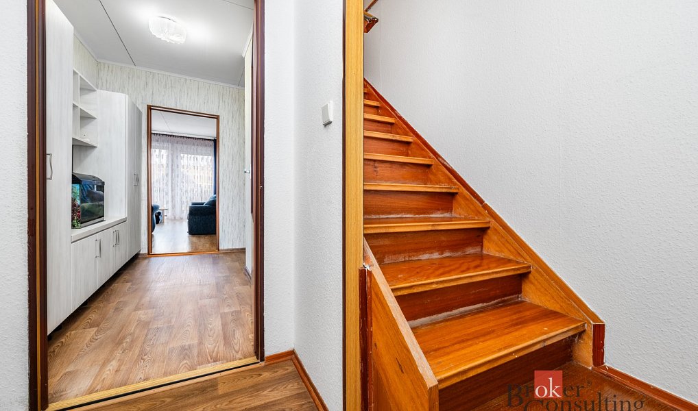 Prodej domu 202 m² s pozemkem 697 m², Bochov – náhled fotky 25