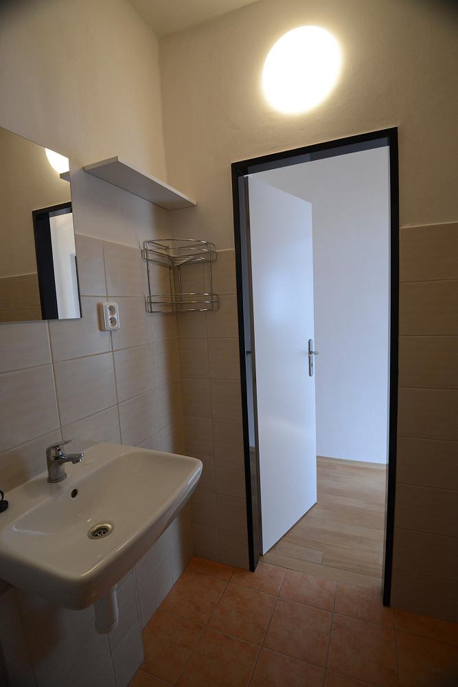 Pronájem bytu 2+kk 38 m² - Więcej