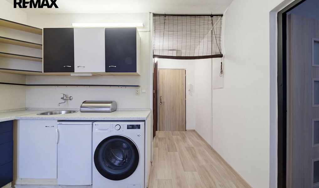 Prodej bytu 1+1 33 m², Karlovy Vary – náhled fotky 10