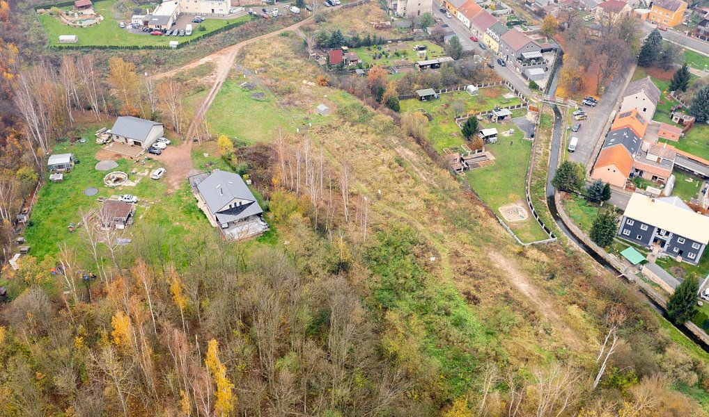 Prodej stavebního pozemku 532 m², Zabrušany – náhled fotky 3