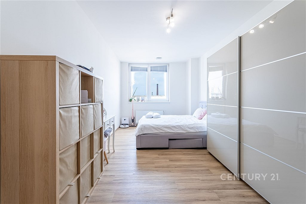 Pronájem bytu 2+kk 81 m² — photo 4