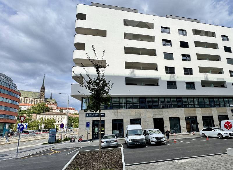 Pronájem bytu 1+kk 47 m² – fotografie 2