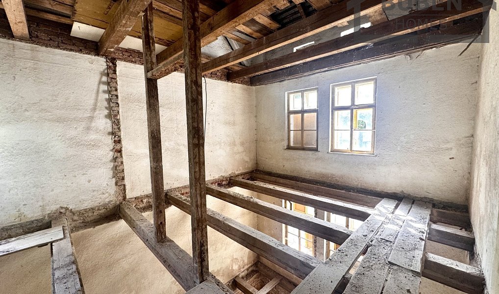 Prodej domu 1 220 m² s pozemkem 1 926 m², Planá – náhled fotky 40