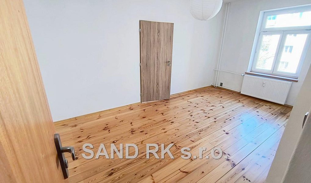 Prodej bytu 4+1 130 m², Plzeň – náhled fotky 10