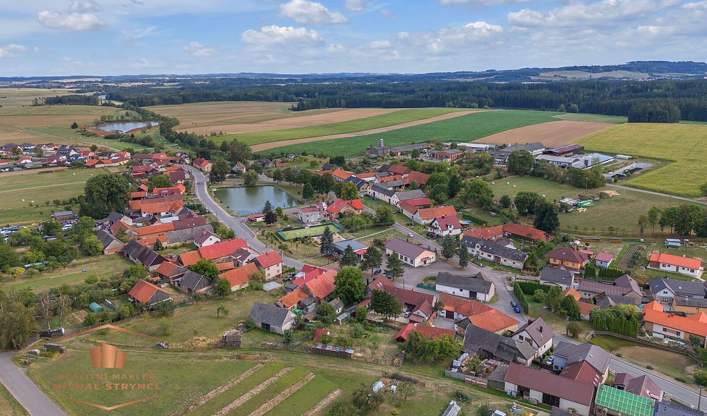 Prodej domu 200 m² s pozemkem 1 044 m², Újezd – náhled fotky 26