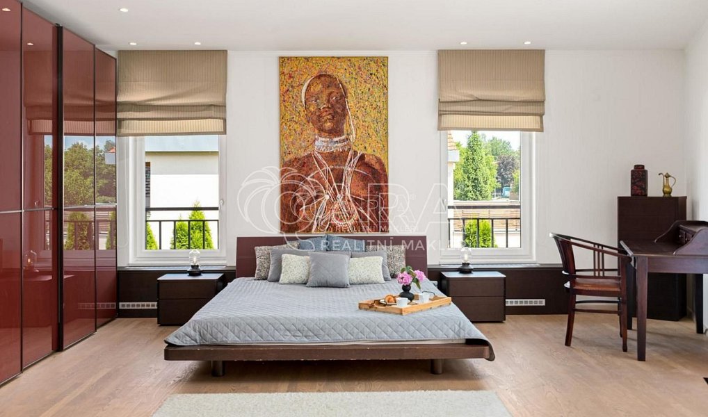 Prodej domu 470 m² s pozemkem 1 038 m², Praha – náhled fotky 4