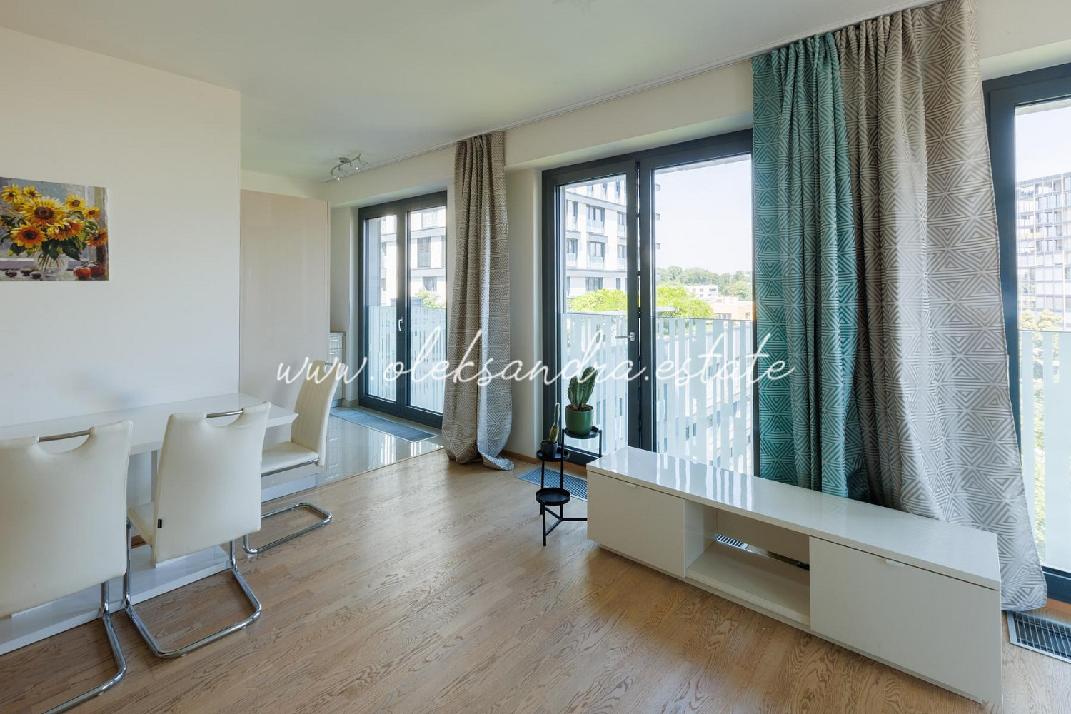 Pronájem bytu 2+kk 61 m² – pohled 5