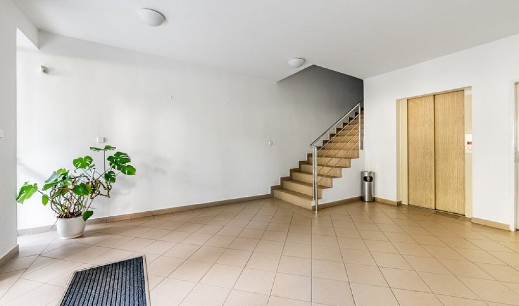 Prodej bytu 4+kk 183 m², Praha – náhled fotky 18