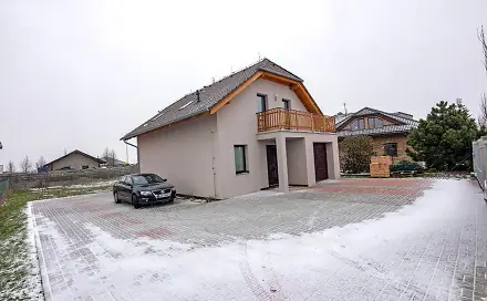 Pronájem bytu 4+kk 155 m², Šeříková, Šestajovice, okres Praha-východ
