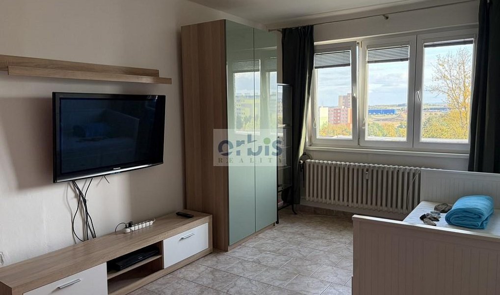 Pronájem bytu 2+1 52 m², Kladno – náhled fotky 2
