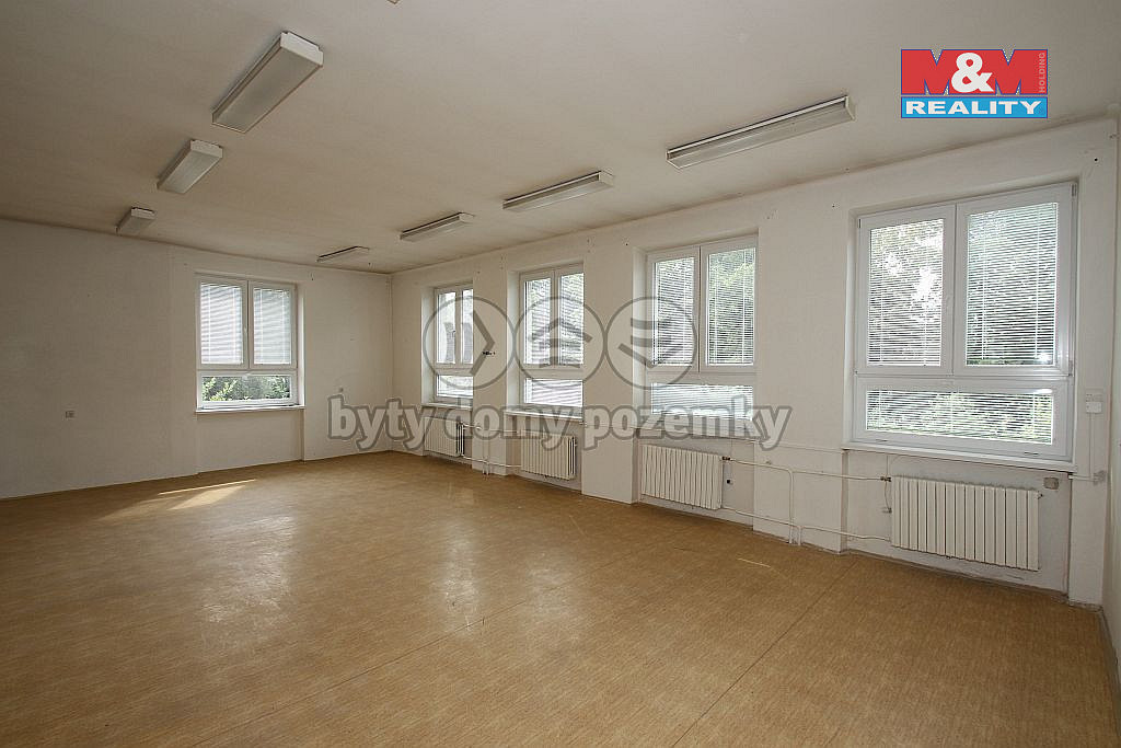 Prodej komerčního objektu (jiného typu) 3 800 m² — photo 2