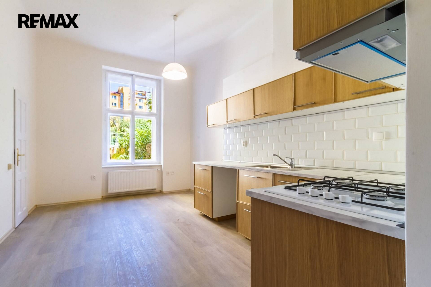 Pronájem bytu 2+1 82 m² – fotografie 5