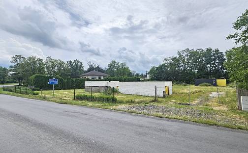 Prodej stavebního pozemku 3 255 m², Račice, okres Litoměřice