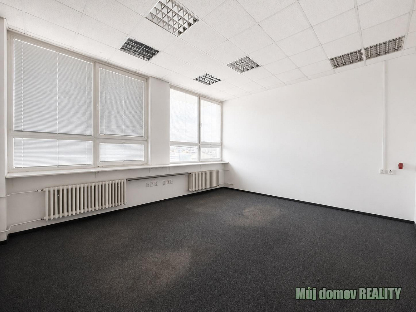Pronájem kanceláře 25 m² – fotografie 2