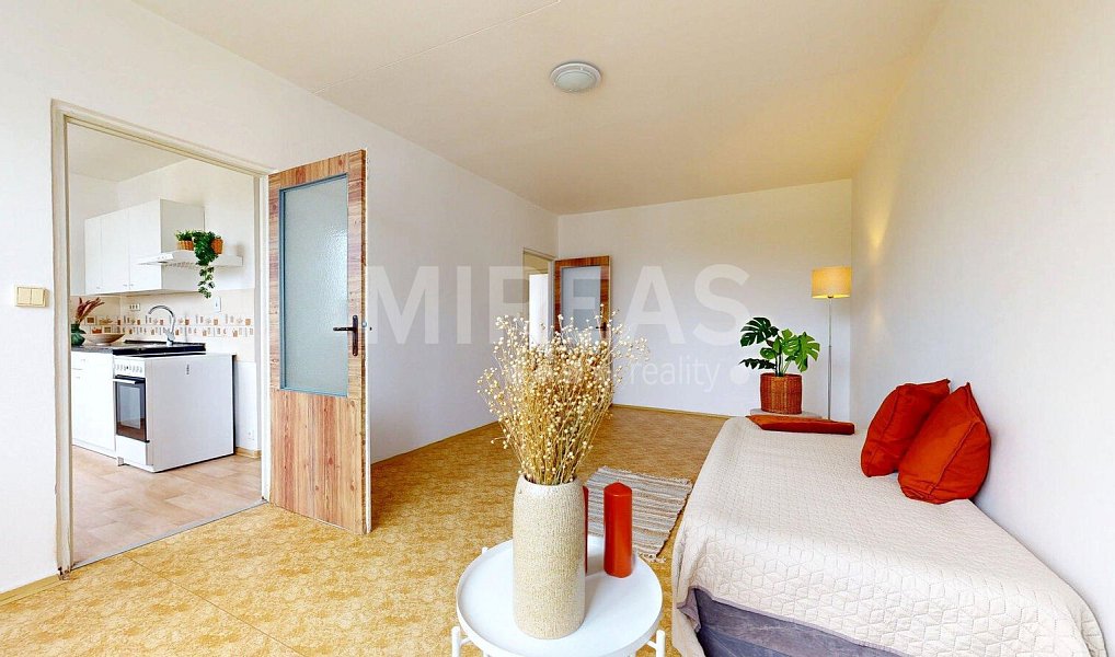 Prodej bytu 2+1 60 m², Milovice – náhled fotky 4