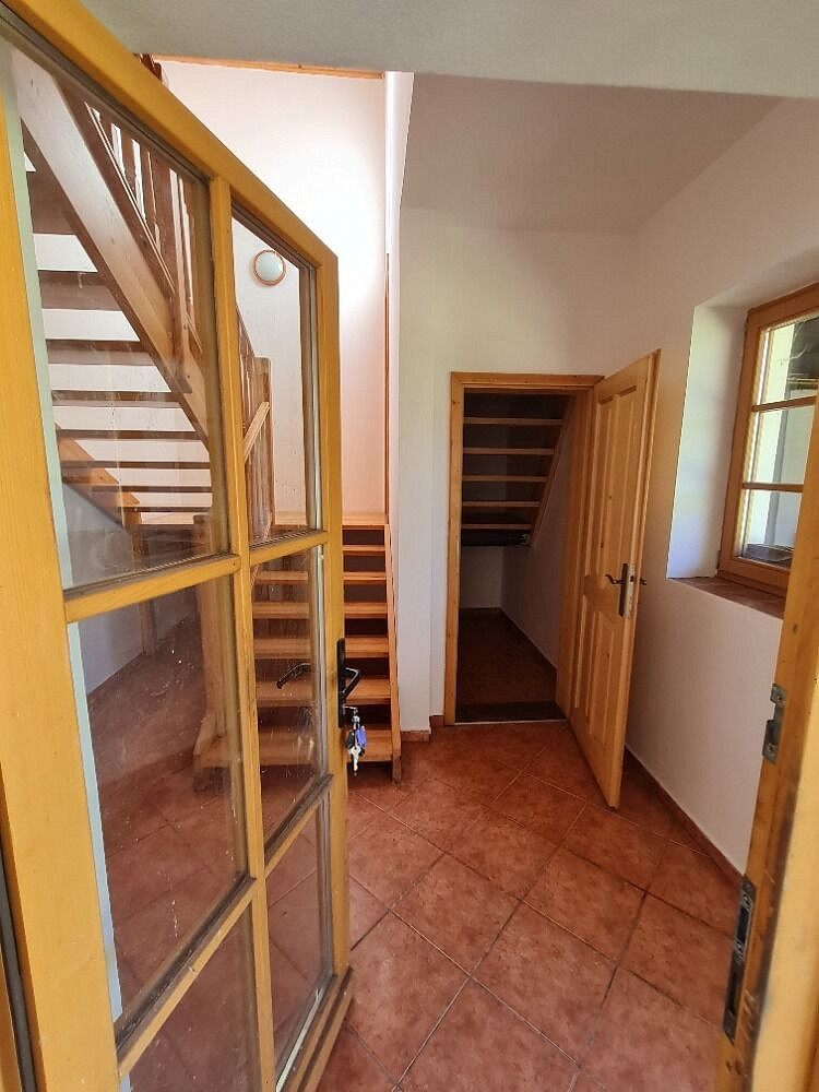 Pronájem domu 141 m² s pozemkem 945 m² – fotografie 3
