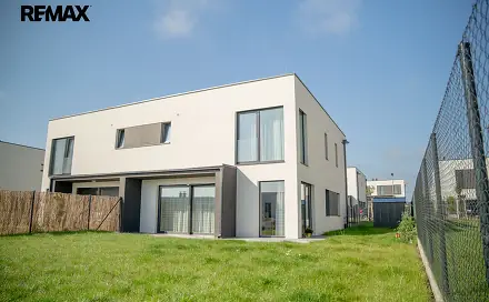 Pronájem domu 161 m² s pozemkem 403 m², Kukaččí, Praha 8 - Březiněves