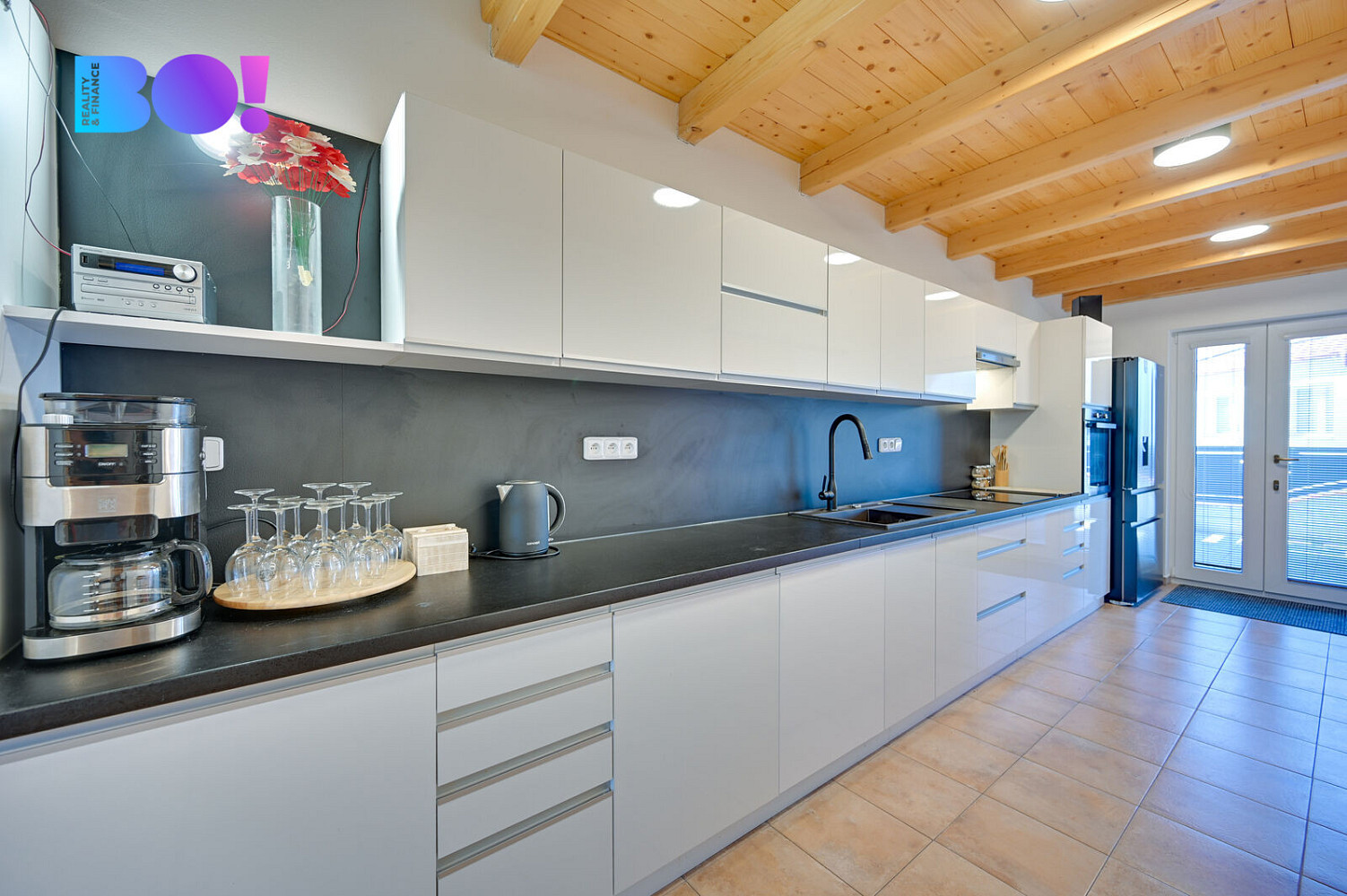 Prodej domu 180 m² s pozemkem 371 m² – fotografie 3