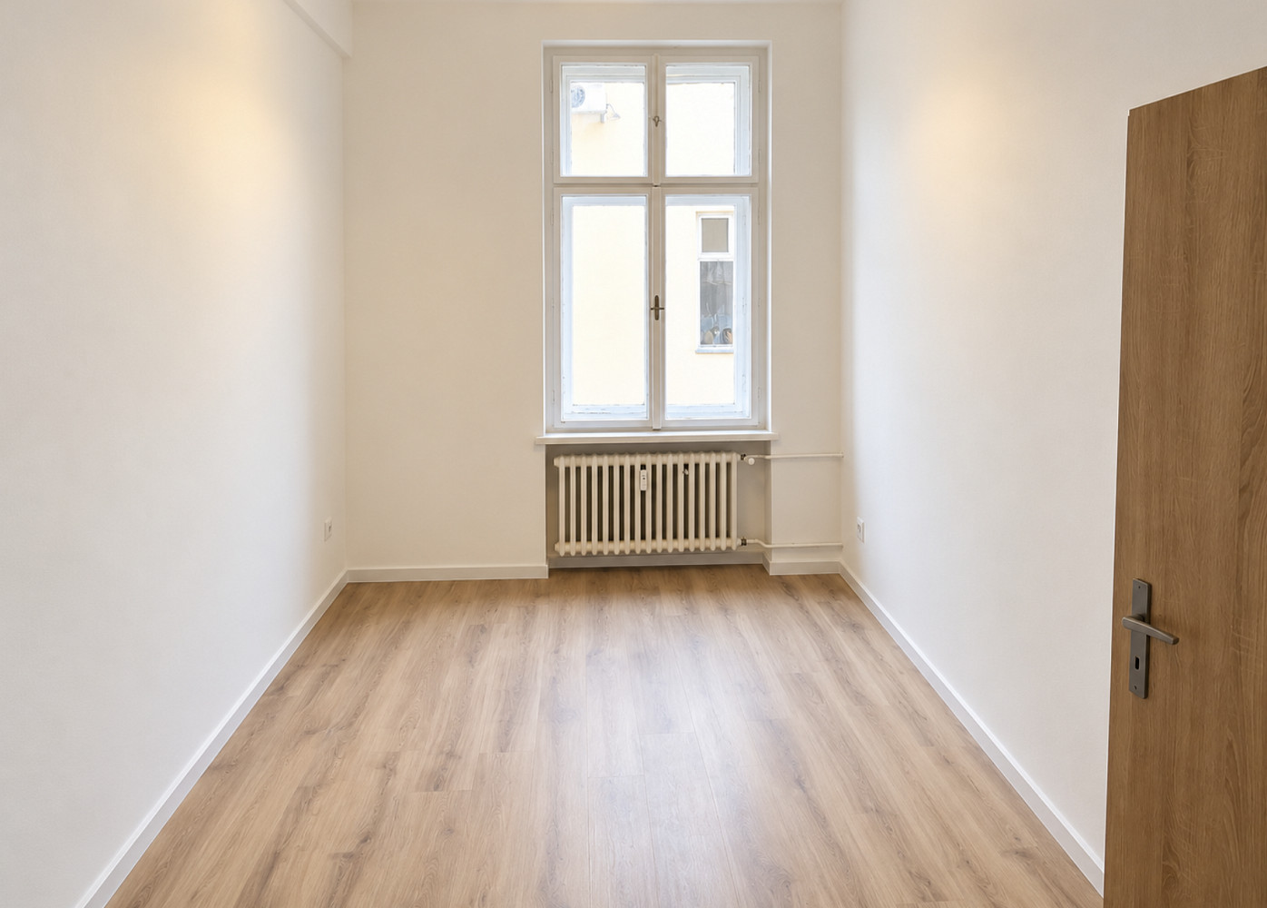Pronájem pokoje 50 m² – fotografie 3