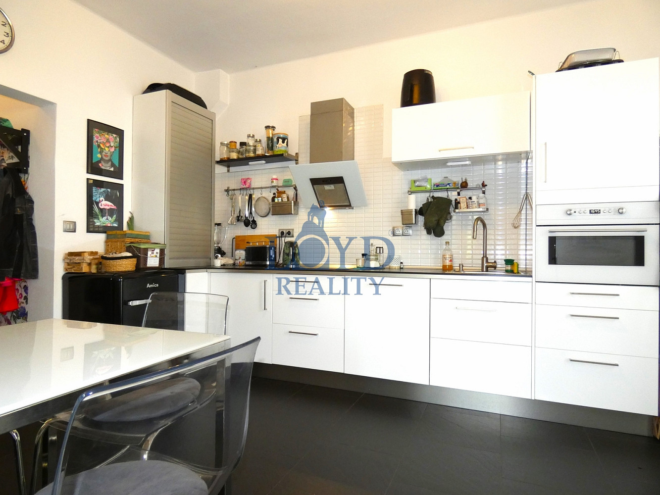 Prodej nájemního domu, činžáku 221 m² — photo 5