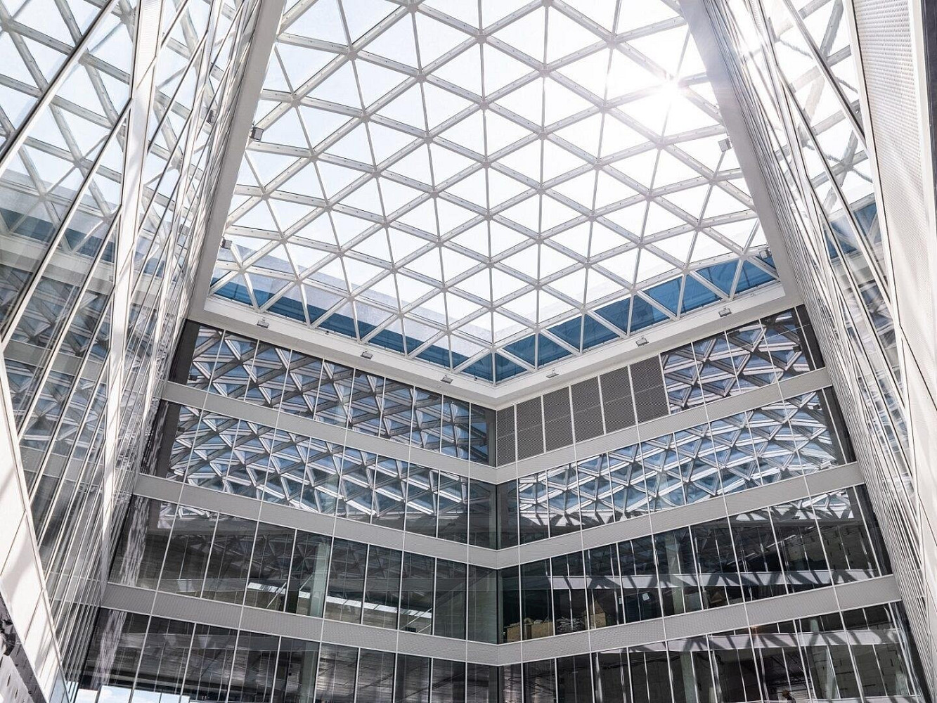 Pronájem kanceláře 2 800 m² – fotografie 5