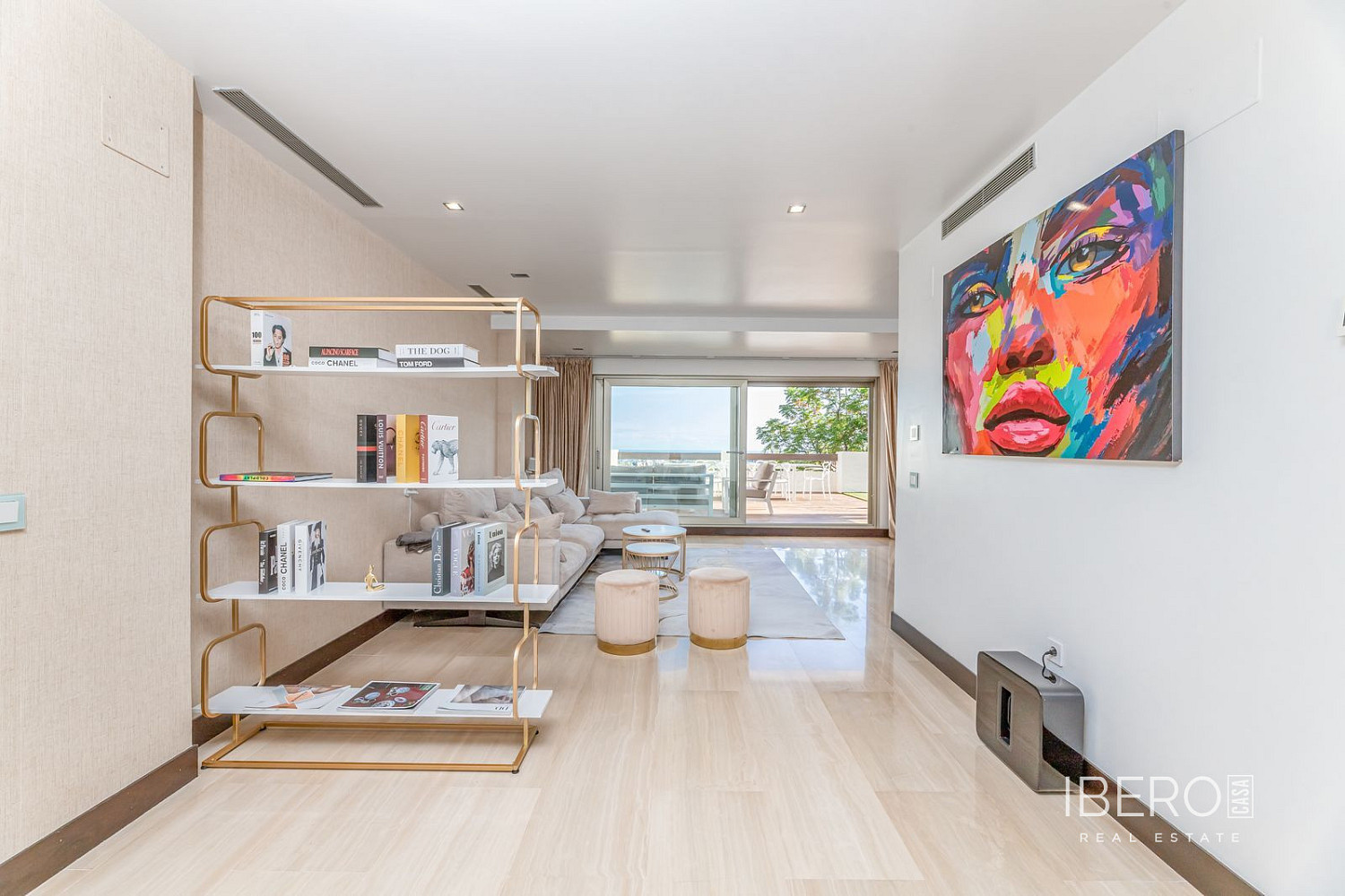 Piso 3+kk – Málaga, Polígono Industrial Azucarera, Carretera de Cádiz - Más